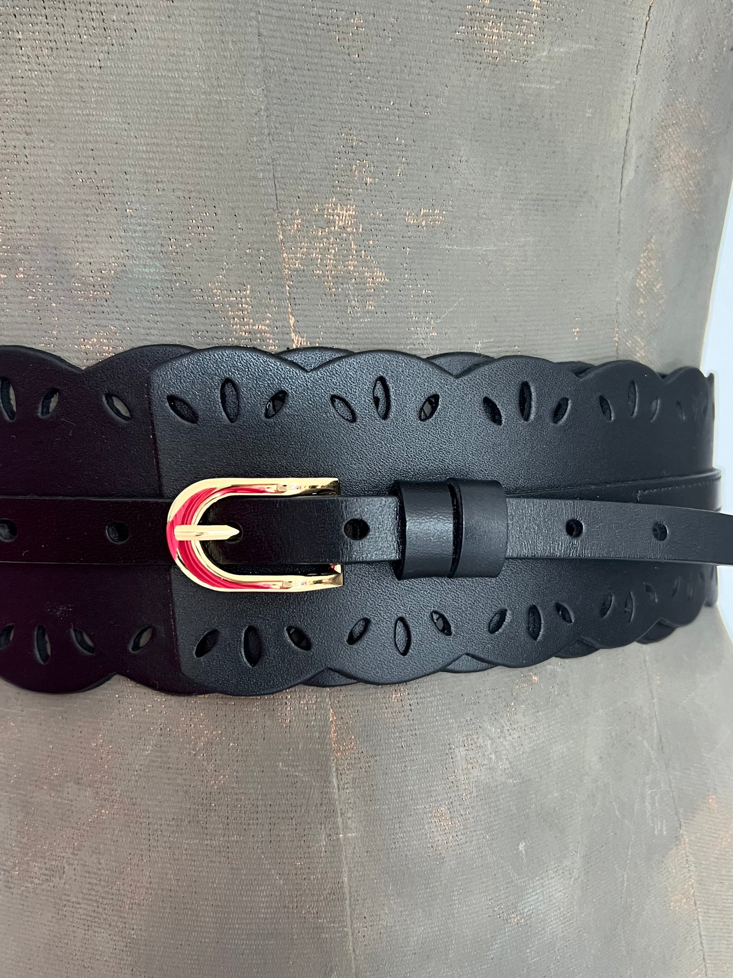 Cinturón TROQUELADO 2-TP2405