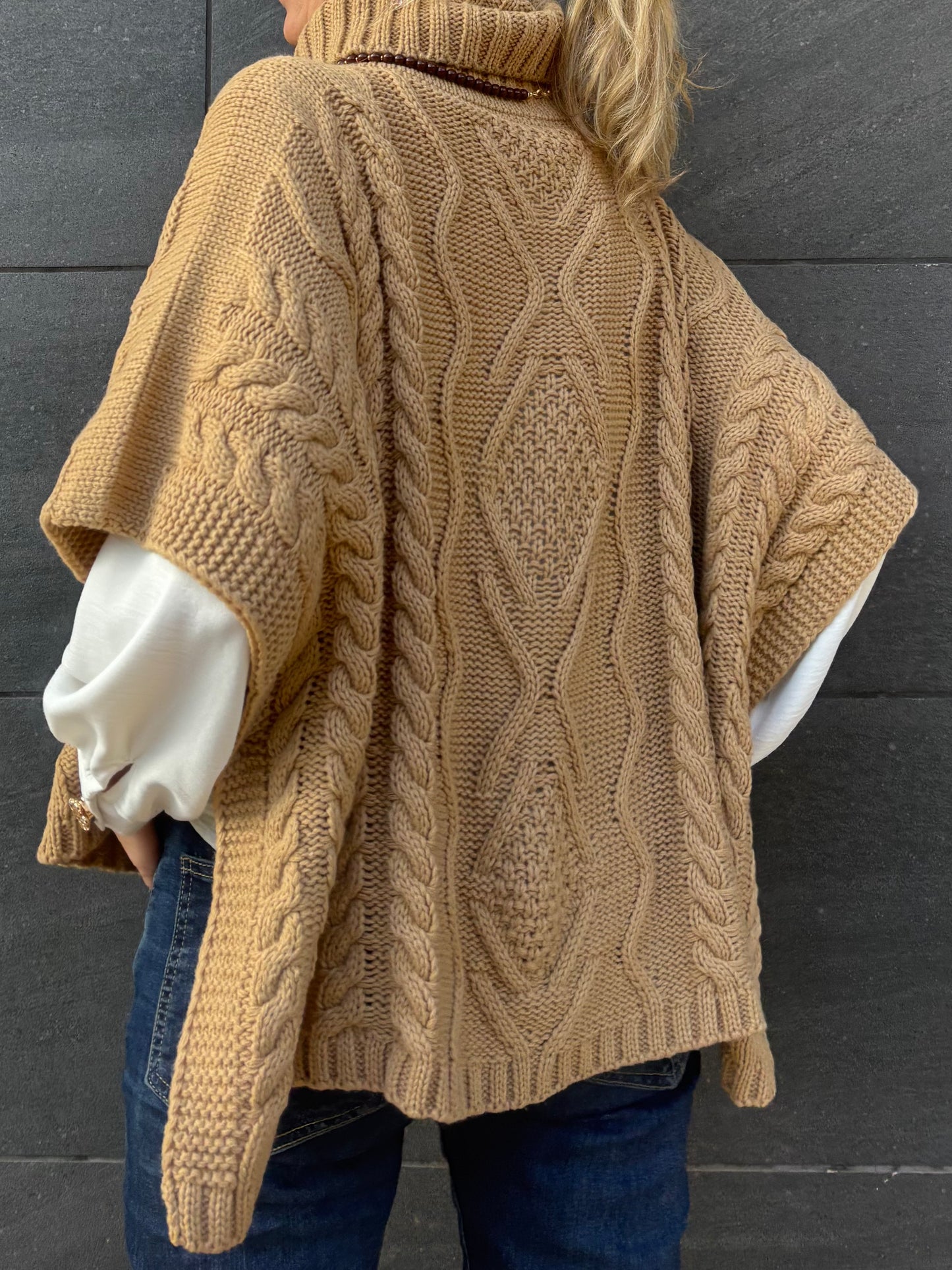 Poncho de ochos AINARA -TO2502