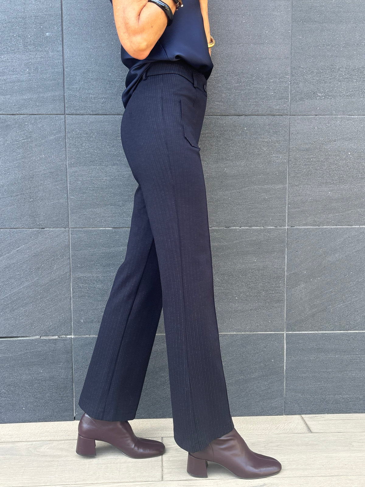 Pantalón modelo AMELINE