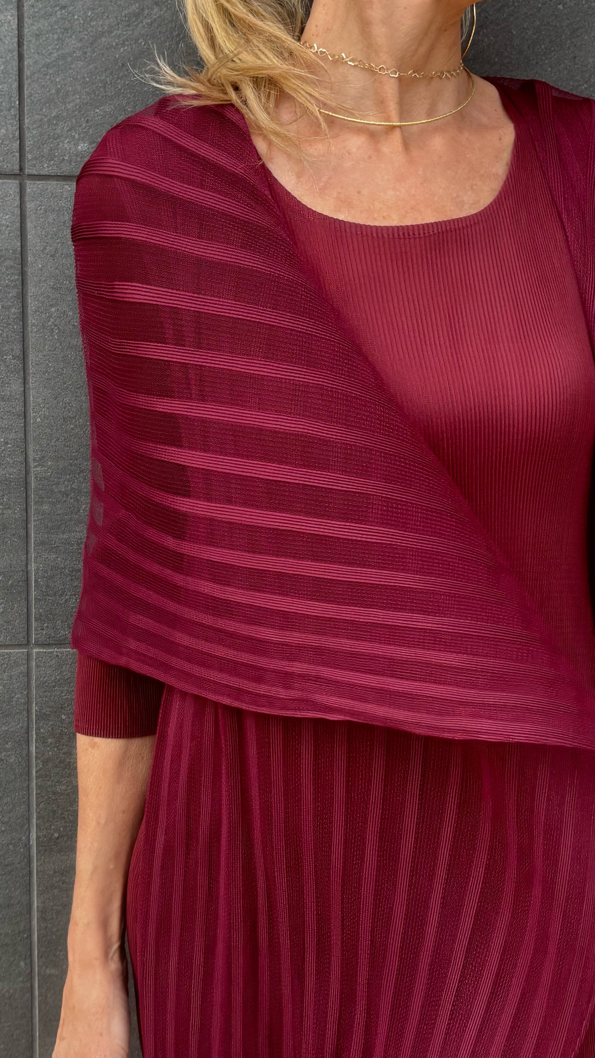 Vestido plisado MEI - TO2507 - elisabetolive