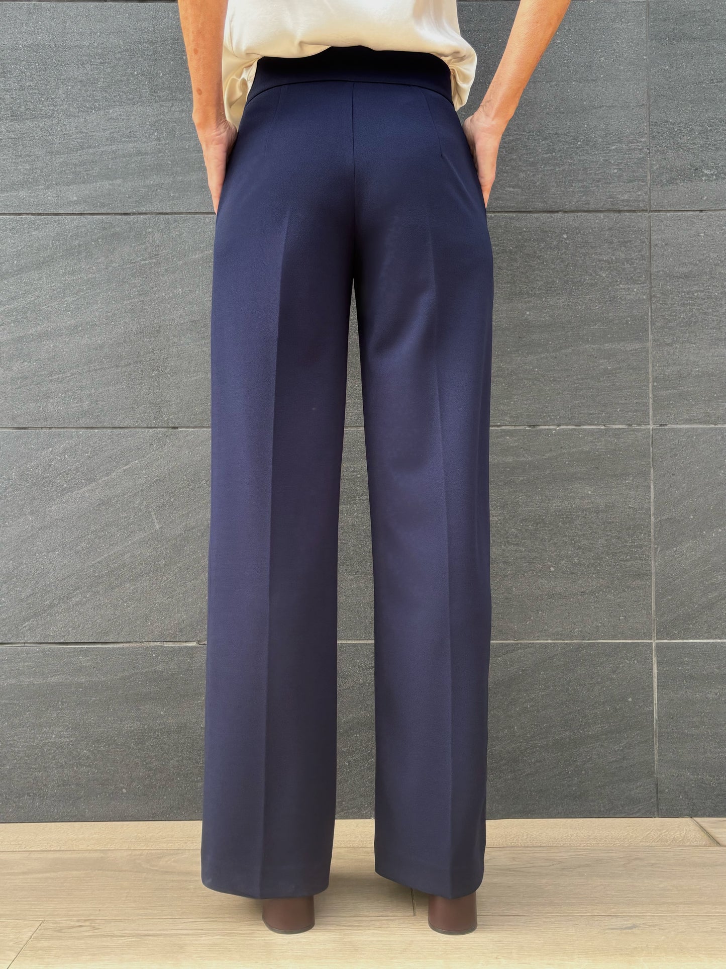 Pantalón modelo LYA -TP2608 - elisabetolive