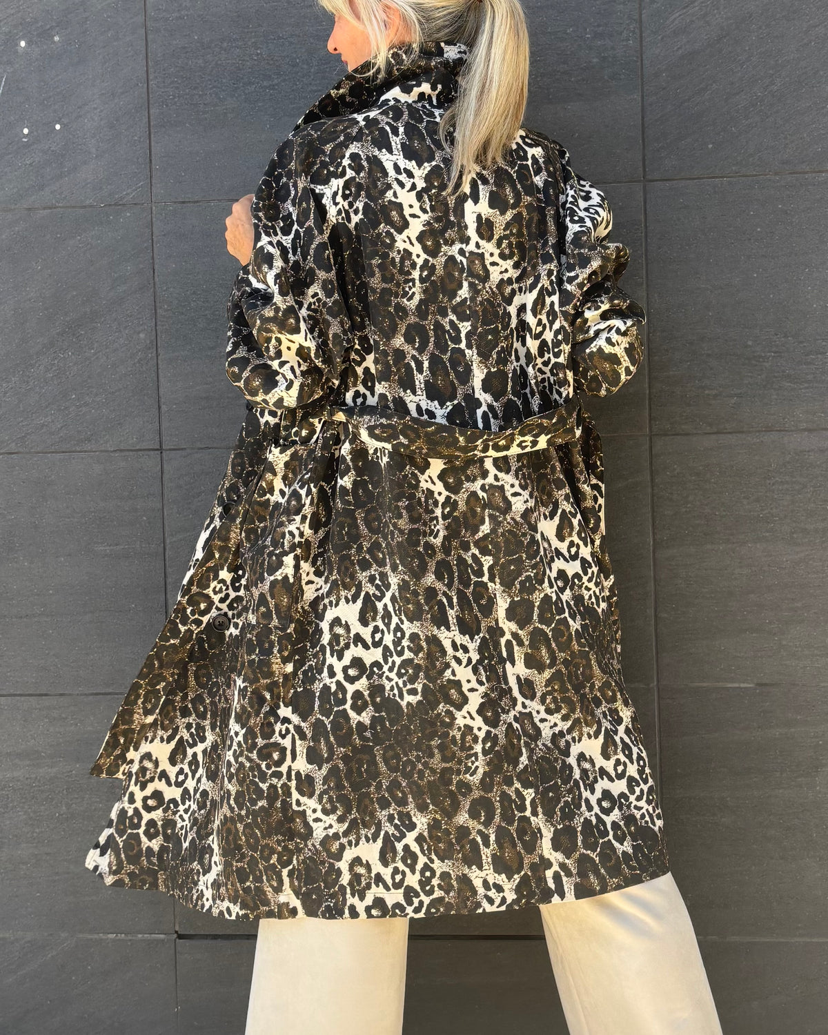 Gabardina GIA animal print