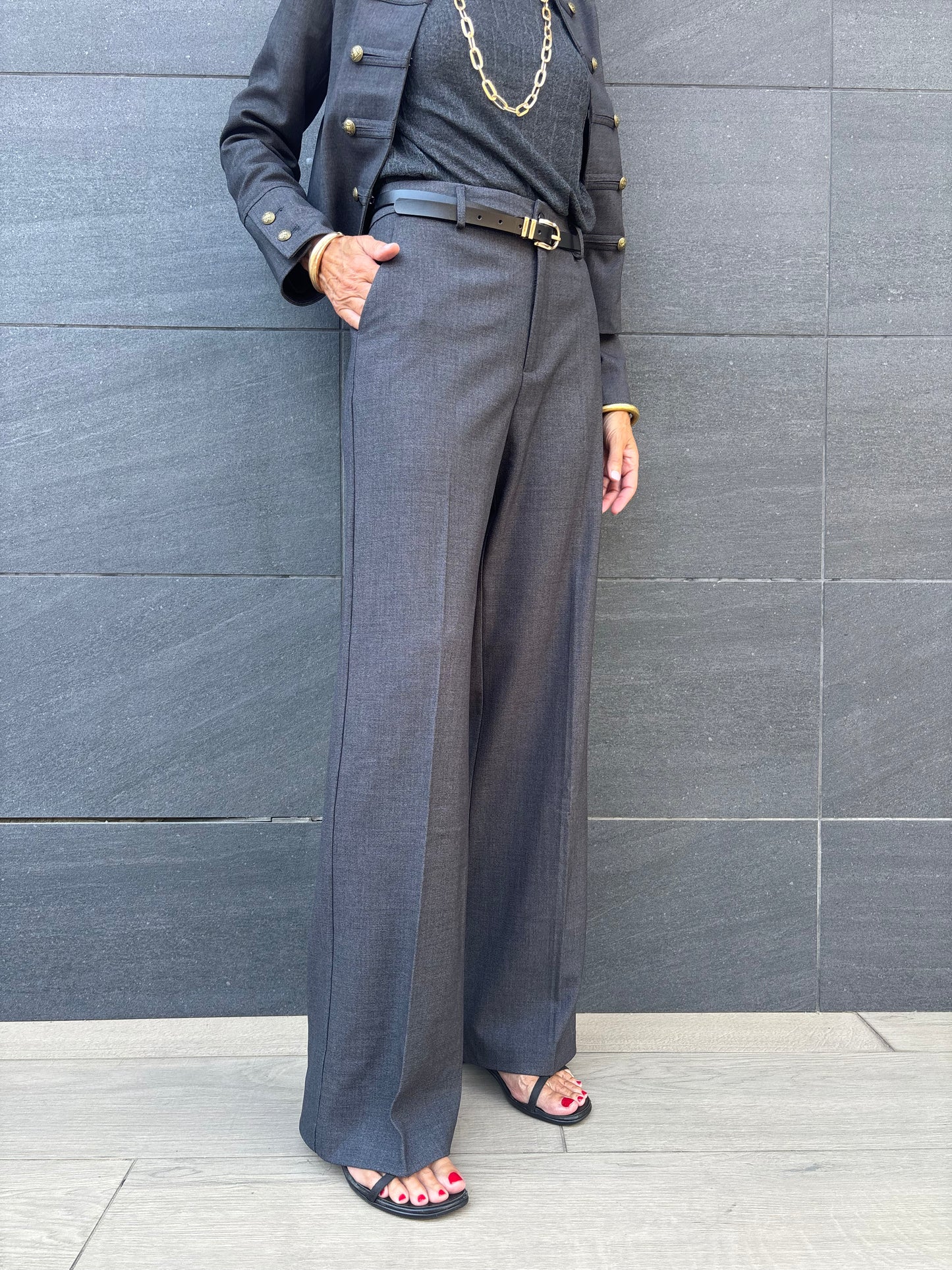 Pantalón modelo CHIARA